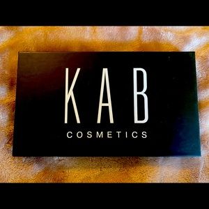 KAB Day+Night Palette Never been used!